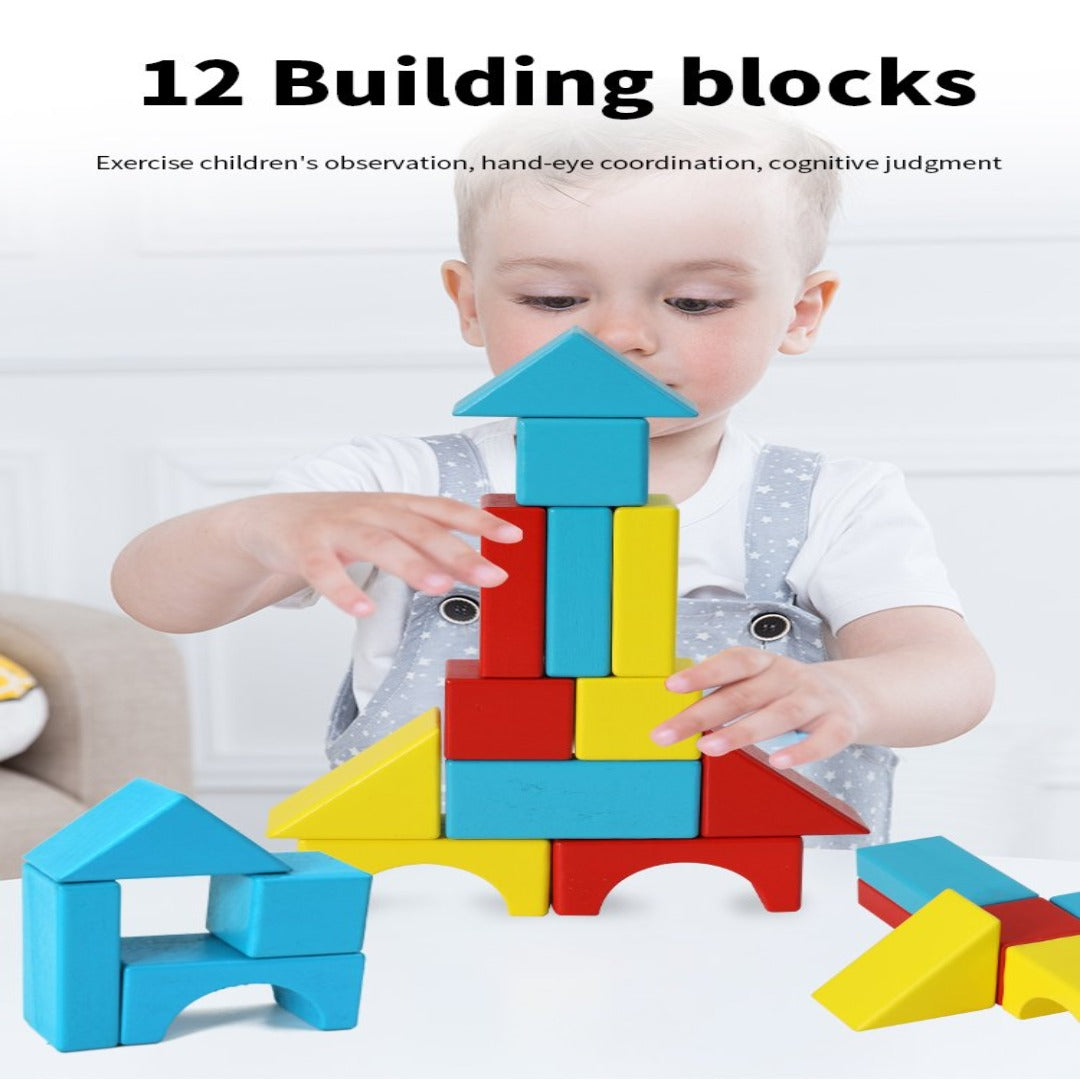 Bauen Sie Holzklötze zusammen. Kindererziehungslernen Baubausteine Spielzeug Set Stapeln von Ziegeln